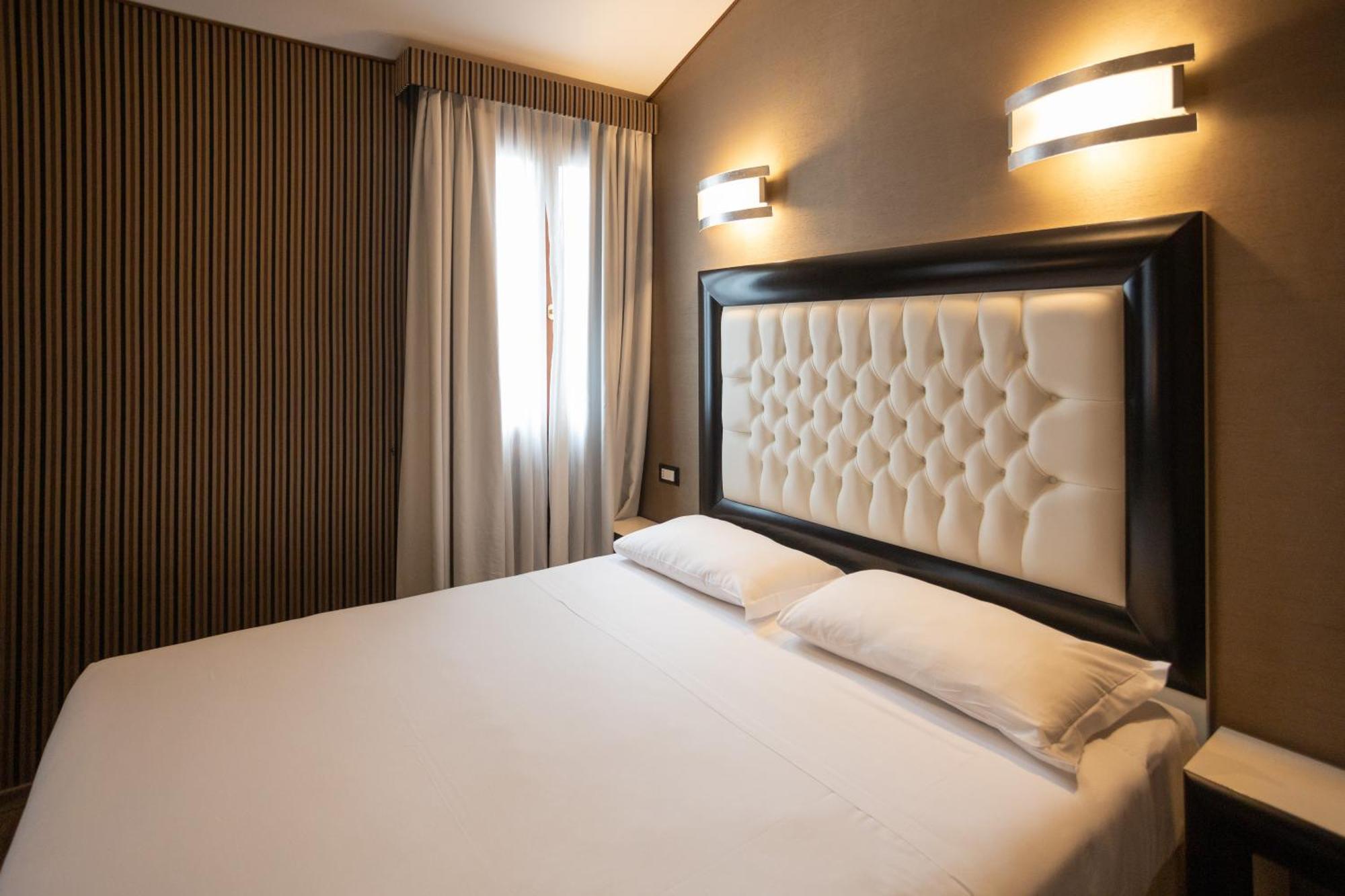 Duomo Boutique Hotel Чоджия Екстериор снимка
